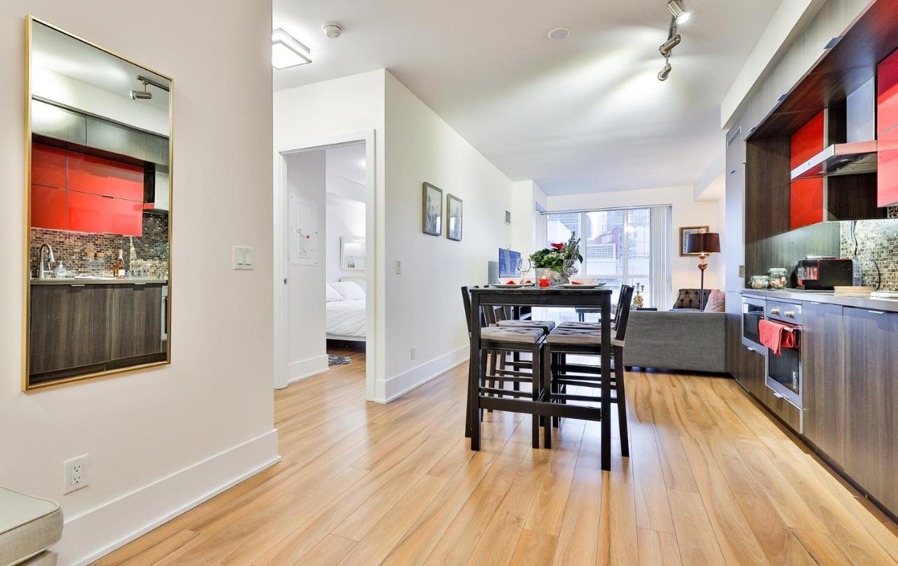 Luxury Condo Prime Location Toronto Buitenkant foto